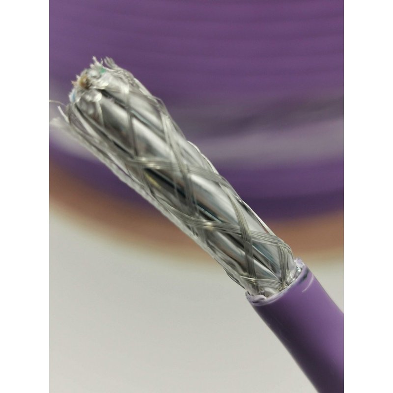 CABLE S/FTP CAT7 RIGIDO LSZH                      